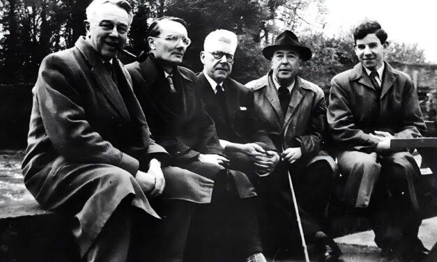 Cuando los escritores se juntan: los grupos literarios que hicieron historia