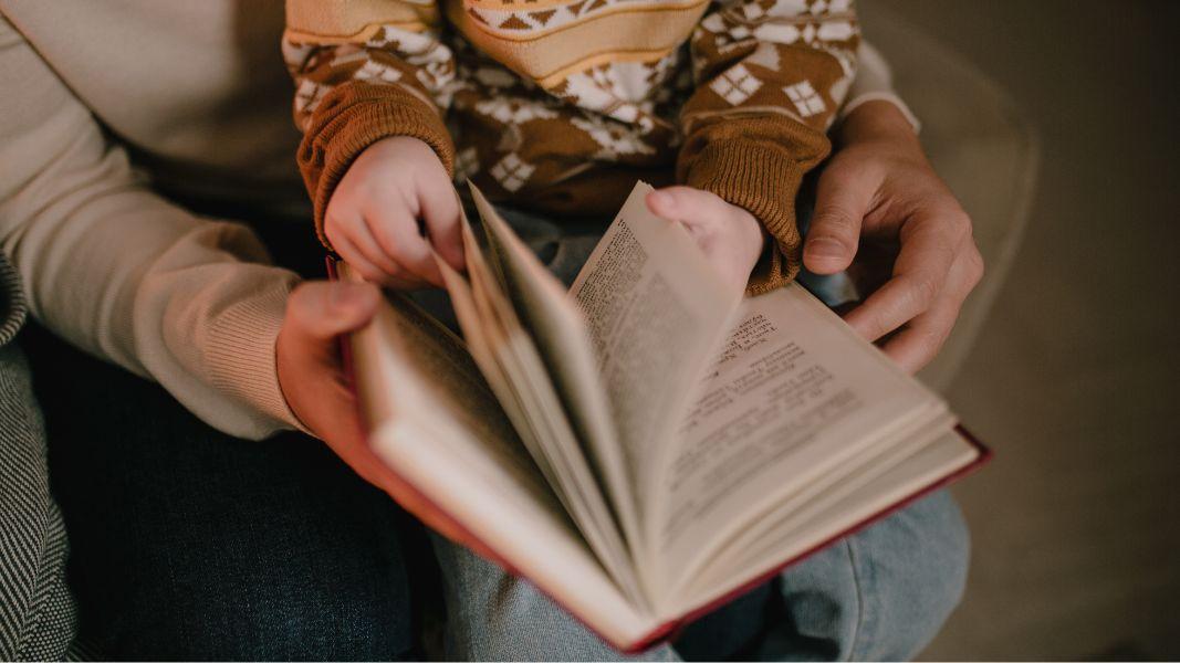 Nuestros padres literarios: los que nos criaron entre páginas