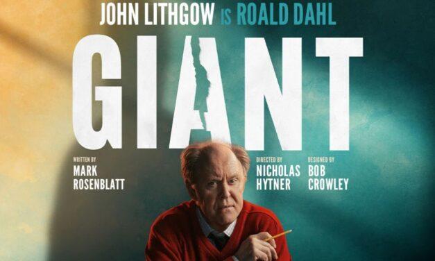 John Lithgow resucita a Roald Dahl en un retrato incómodo sobre el genio y la sombra