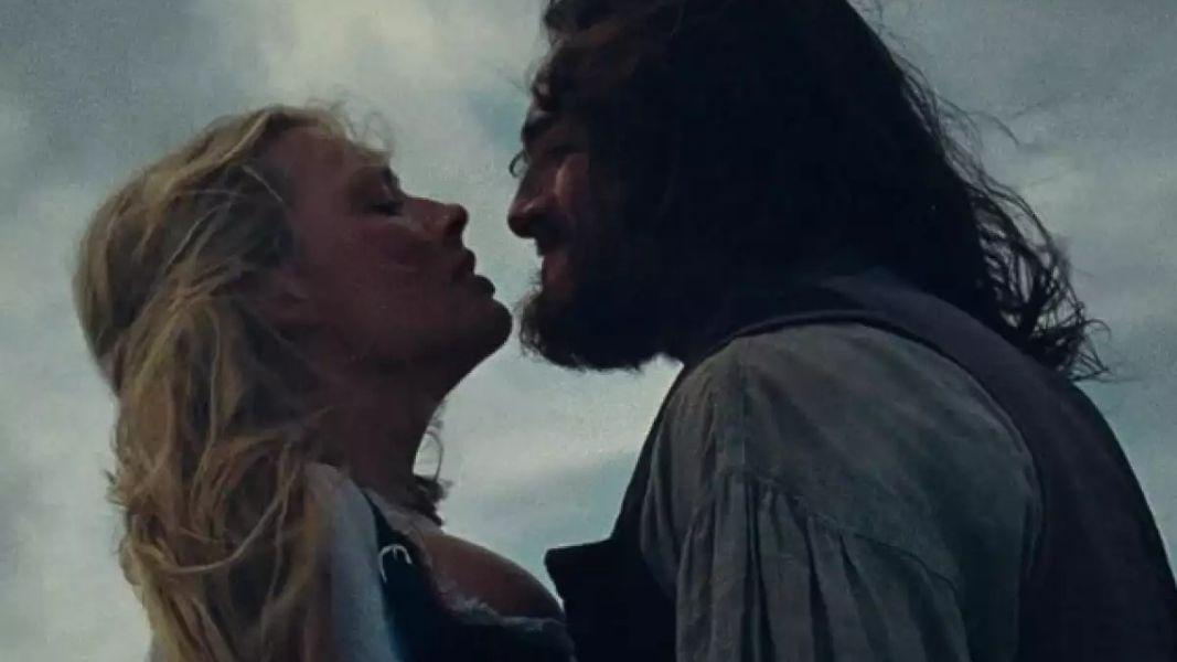 “Cumbres Borrascosas” renace en el cine: una historia de pasión y controversia