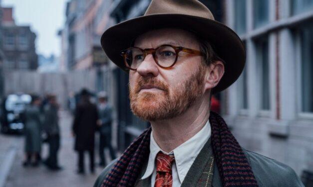 ‘Bookish’: un thriller encantador entre libros, secretos y melancolía británica