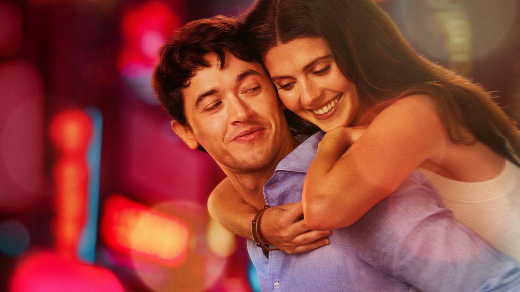 “Gente que conocemos en vacaciones”: el romance que conquistó a los lectores llega a la pantalla.